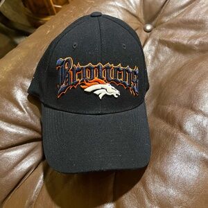 NFL Denver Broncos Old English hat